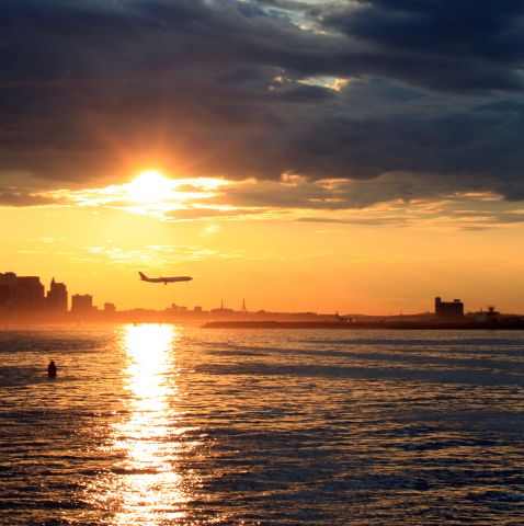 — — - Sunset Arrival in Boston (KBOS)