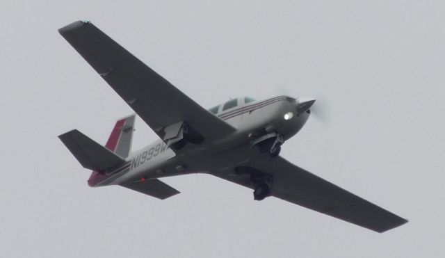 Mooney M-20 (N1999W) - N1999W over Corvallis, Oregon on Approach to CVO 2d February 2019.