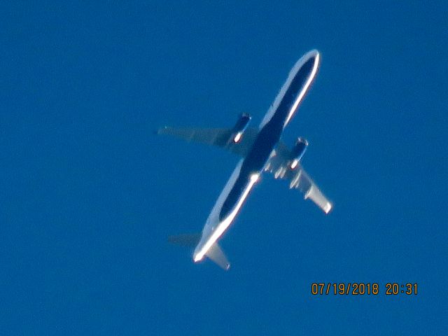 Airbus A321 (N980JT)