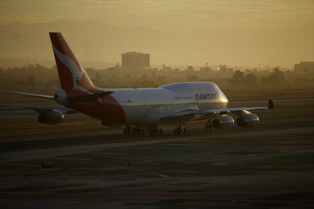 Boeing 747-200 (VH-OJS)