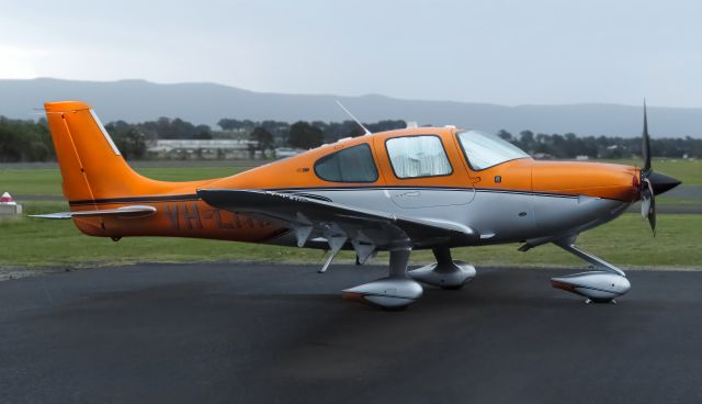Cirrus SR22 Turbo (VH-LTH)