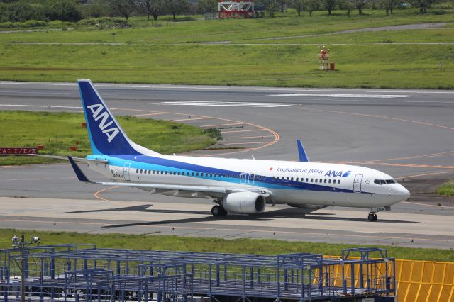 Boeing 737-800 (JA69AN)