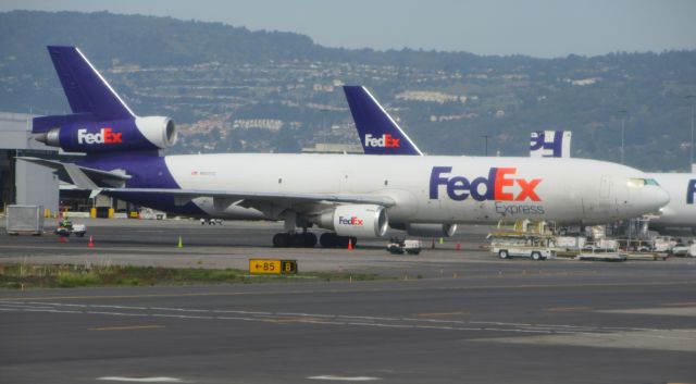 Boeing MD-11 (N607FE) - Fedex MD-11 at Oakland International