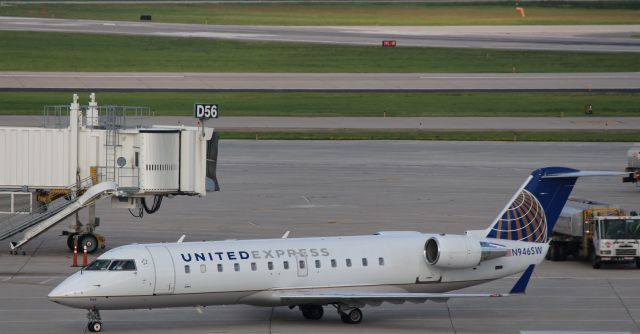 Canadair Regional Jet CRJ-200 (N946SW)