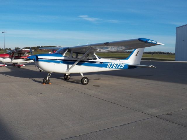 Cessna Skyhawk (N78720)