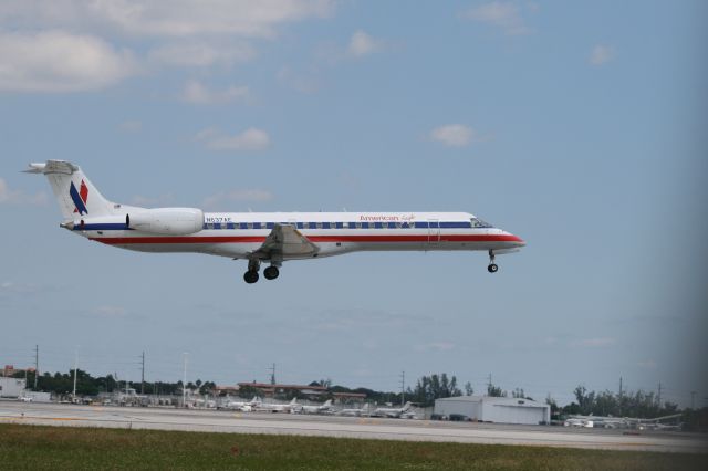 Embraer ERJ-145 (N637AE)