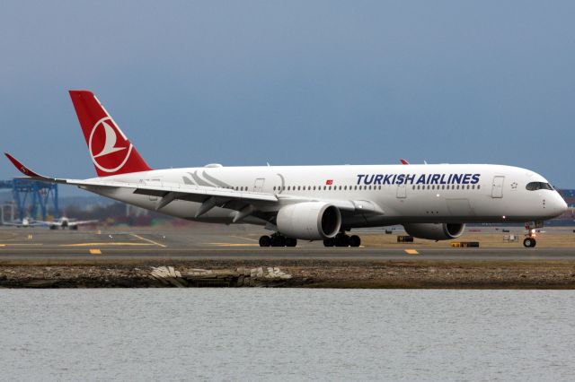 Airbus A350-900 (TC-LGB)