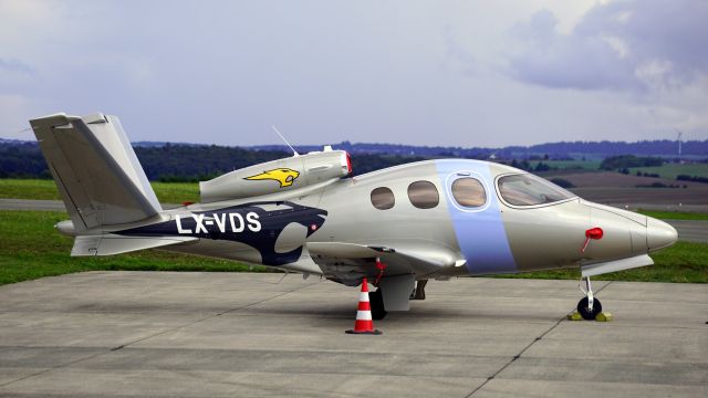 Cirrus Vision SF50 (LX-VDS)