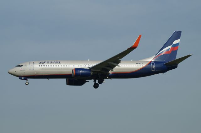 Boeing 737-800 (VP-BCD)