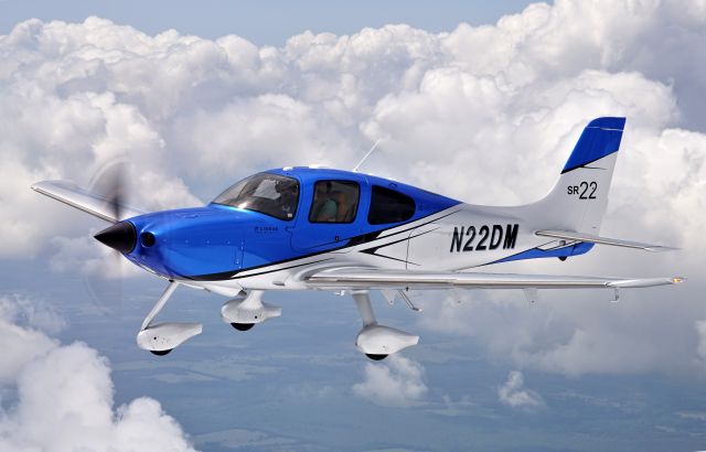 Cirrus SR-22 (N22DM)