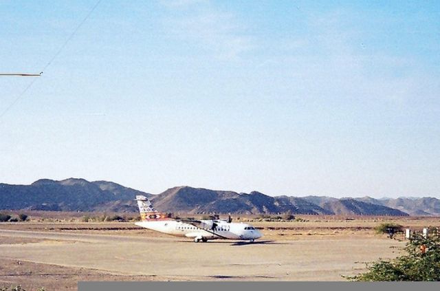 Aerospatiale ATR-42-300 (AP-BHM)