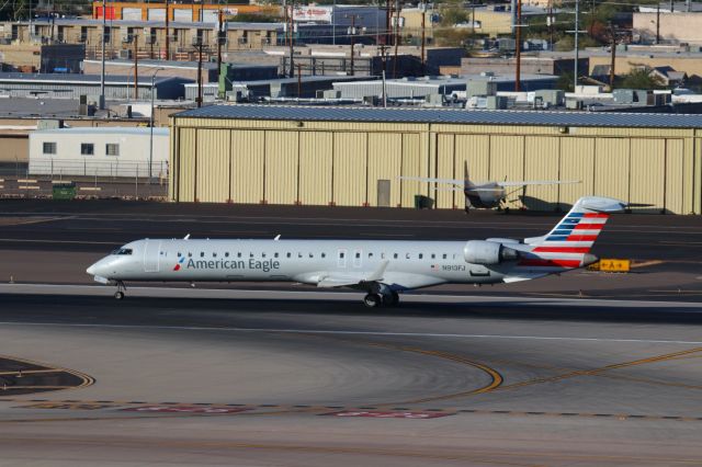 Canadair Regional Jet CRJ-900 (N913FJ)