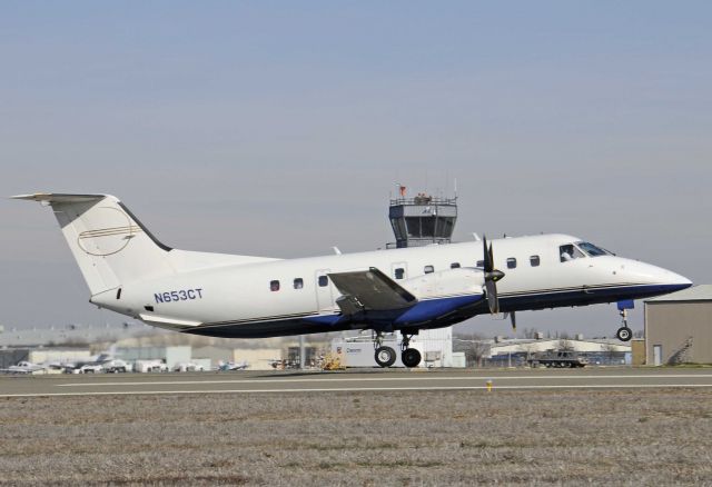 Embraer EMB-120 Brasilia (N653CT) - Departing runway one-two, Merced Regional Airport