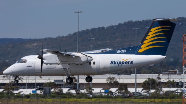 de Havilland Dash 8-100 (VH-XFP)