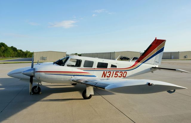 Piper Seneca (N31530)