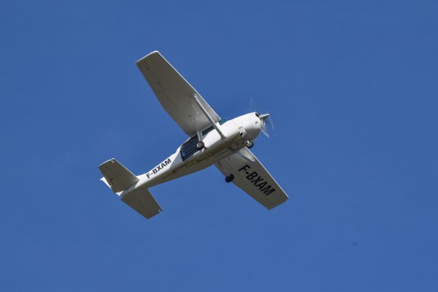 Cessna 206 Stationair (F-BXAM)