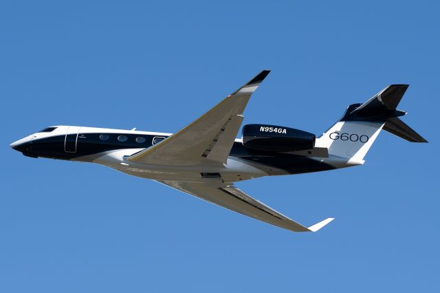 GULFSTREAM AEROSPACE G-7 Gulfstream G600 (N954GA) - A beautiful 1-month-old G600 demonstrator departs Savannah for a business trip over to Saudi Arabia.