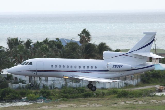 Dassault Falcon 900 (N826K)