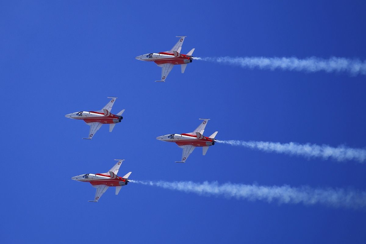 Northrop RF-5 Tigereye (J3084) - Northrop F-5E Tiger - Swiss Airforce - Patrouille Suisse at Axalp shooting range