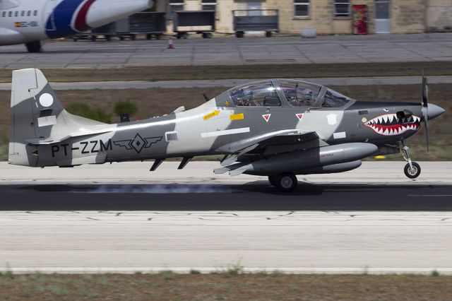 PT-ZZM — - Landing Runway 13