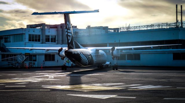 de Havilland Dash 8-300 (ZK-NEW) - ZK-NEW Moments before starting up at Auckland Airport