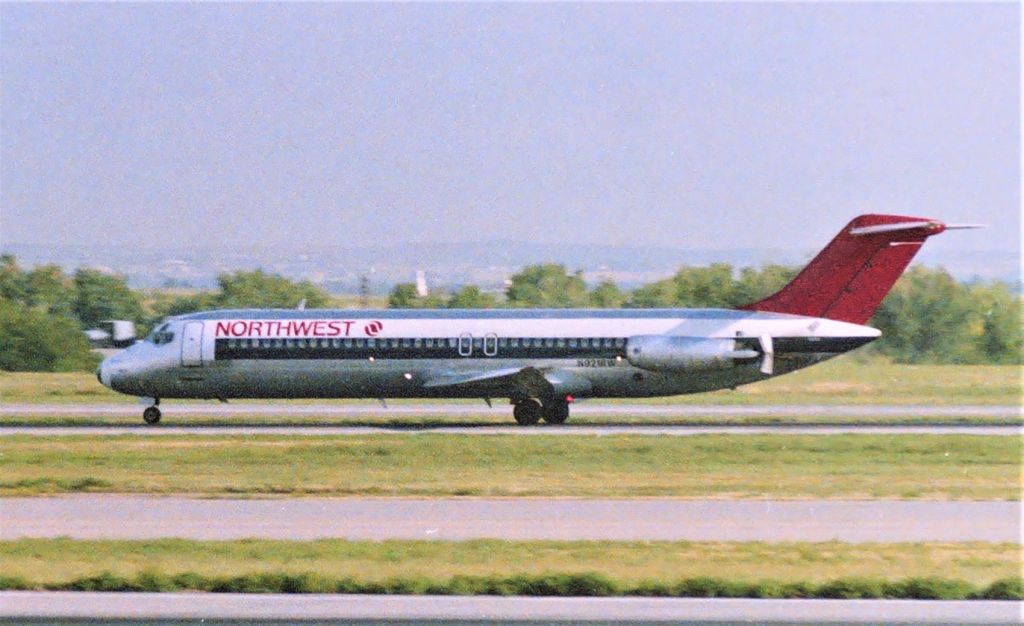 Douglas DC-9-10 (N921RW) - Stapleton - This was the only NWA jet we saw all morning. More negatives from my toasted negative file - This jet LN 259 and originally delivered to Eastern Airlines Jan 1968.
