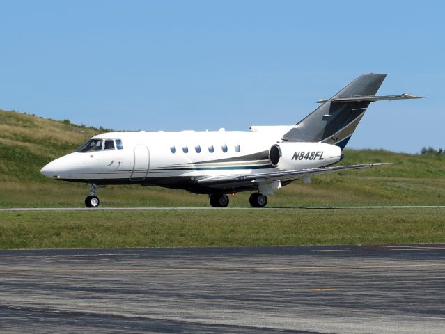 Hawker 800 (N848FL) - After landing runway 22.