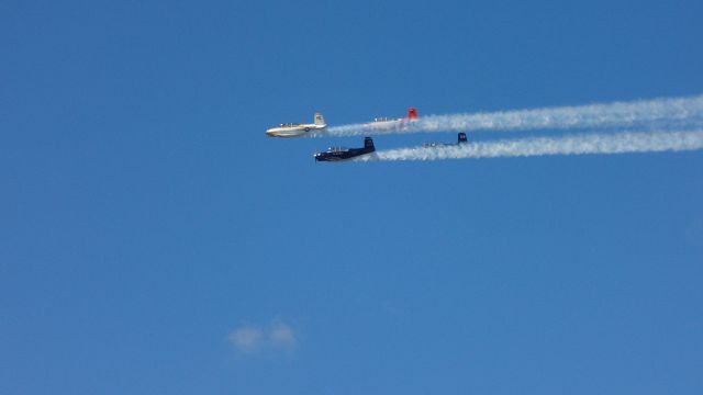 — — - Owensboro,KY airshow