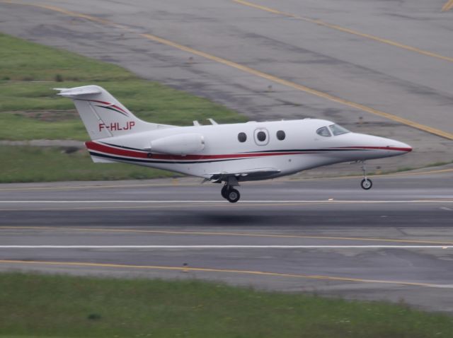 Beechcraft Premier 1 (F-HLJP)