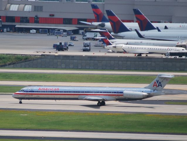 McDonnell Douglas MD-80 (N7542A) - Departing 6/15/12