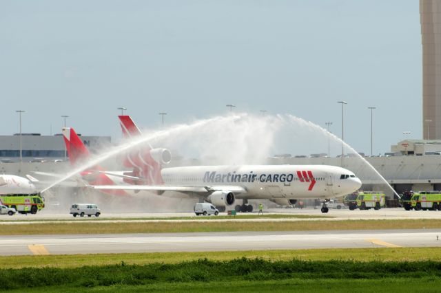 Boeing MD-11 (PH-MCP) - Check out our video of the last ever Martinair MD-11 takeoff! a rel=nofollow href=http://youtu.be/vglpDZlDj8ghttps://youtu.be/vglpDZlDj8g/abr /br /Water salute for the final flight of a Dutch MD-11. 07/09/16