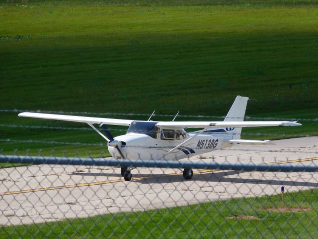 Cessna Skyhawk (N5138G) - A University of Dubuque Cessna taxis to runway 31 for departure.