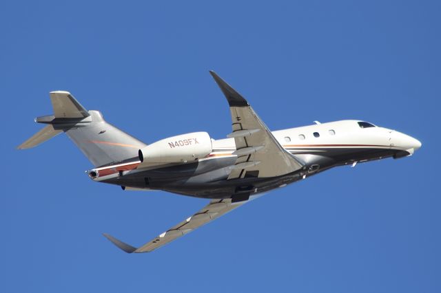 Embraer Legacy 450 (N409FX) - 30JAN24