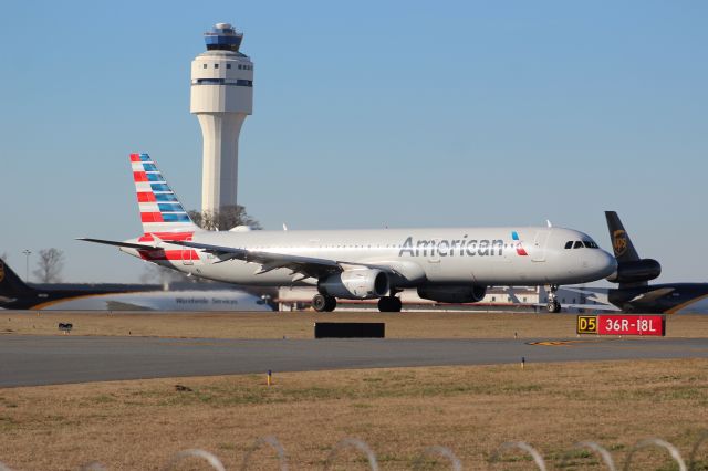 Airbus A321 (N536UW)