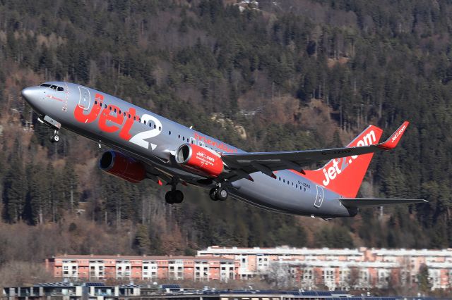 Boeing 737-800 (G-JZHX)