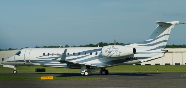 Embraer ERJ-135 (N678RC) - Taxi to active for TO