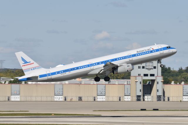 Airbus A321 (N581UW) - 5-L 10-09-23