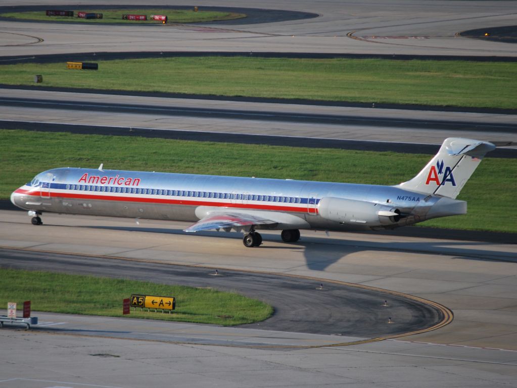 McDonnell Douglas MD-80 (N475AA) - Taxiing out at dawn 6/17/12