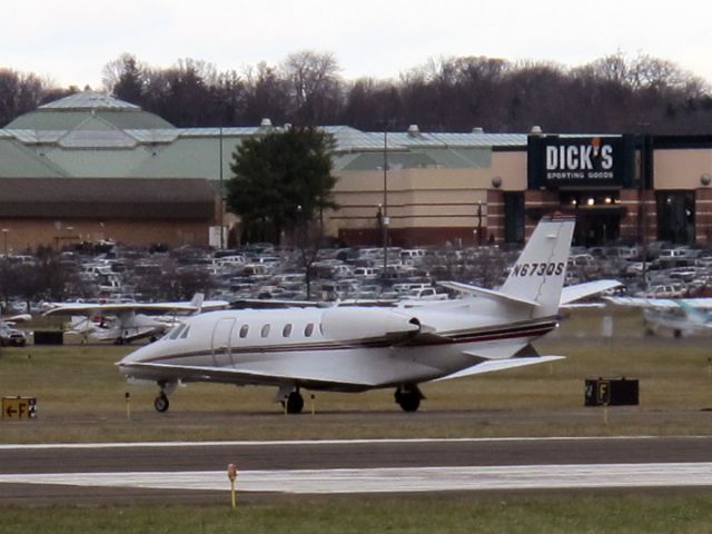 Cessna Citation V (N673QS) - At the Danbury CT airport.