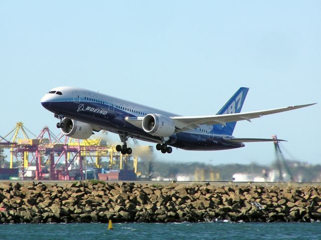 Boeing 787-8 (N787BX) - Departing Sydney Australia on saturday 26/05/12 for Brisbane.