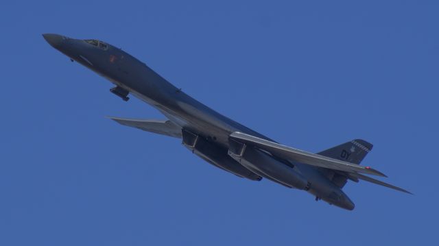 Rockwell Lancer (86-0126) - Caught this right after work today doing a couple of touch and gos at Rick Husband International Airport in Amarillo.  First time Ive caught them here at the airport...the last couple of times Ive been able to get shots of the B-1 have been from my house.