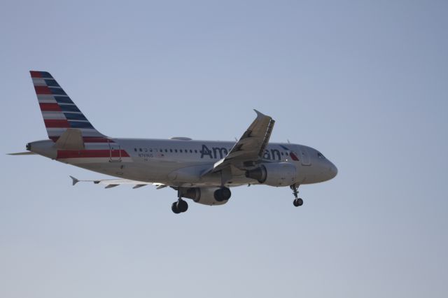 Airbus A319 (N769US)