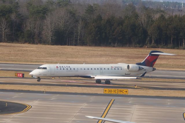 Canadair Regional Jet CRJ-200 (N367CA)