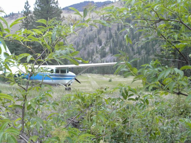 Cessna 206 Stationair (N9513G) - Idaho backcountry flying. 06/25/2007, looking East, takeoff toward the Salmon  br / River.