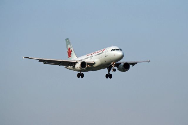 Airbus A319 (C-FYJG)