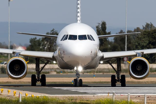 Airbus A320 (EC-MFN)