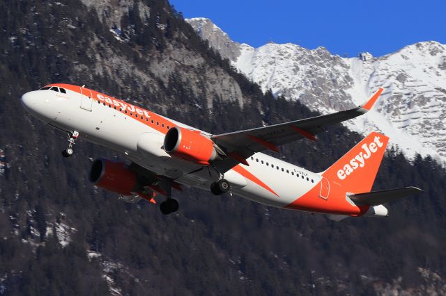 Airbus A320neo (G-UZLF)
