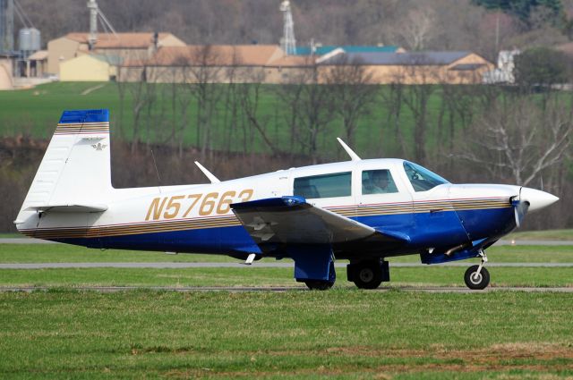 Mooney M-20 (N57663) - Seen at KFDK on 3/24/2010.      a href=http://discussions.flightaware.com/profile.php?mode=viewprofile&u=269247  [ concord977 profile ]/a