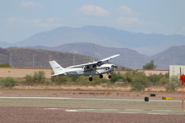 Cessna Skyhawk (N103VK)