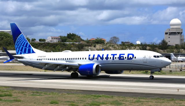 Boeing 737 MAX 8 (N37319)